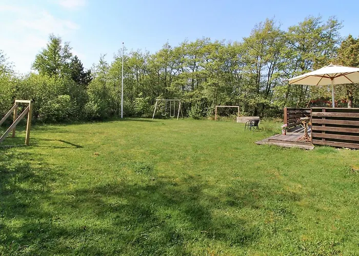 Prázdninový dům Nielsine - 1-5km From The Sea By Interhome *