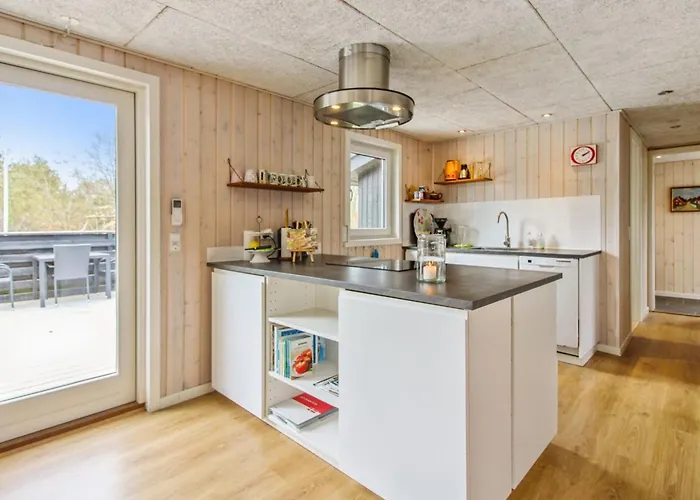 Nielsine - 1-5km From The Sea By Interhome *