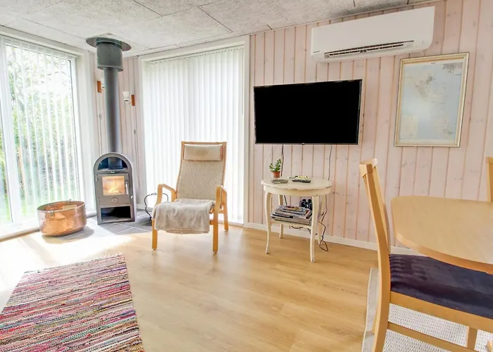 Prázdninový dům Nielsine - 1-5km From The Sea By Interhome