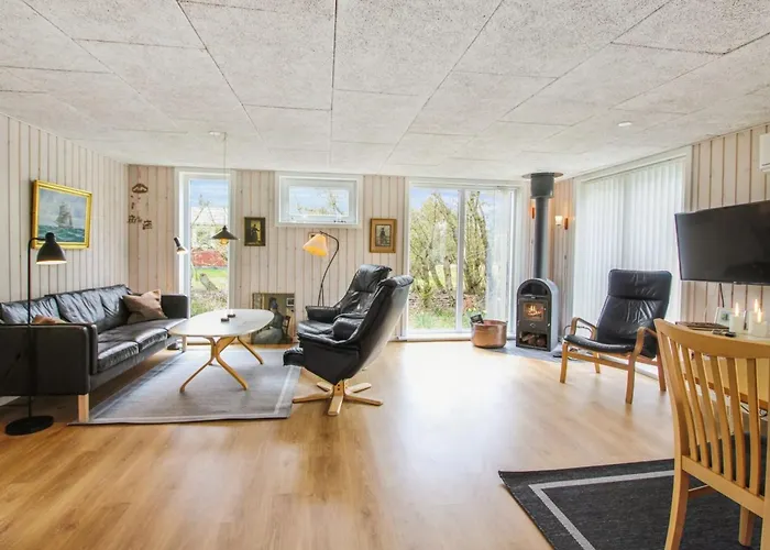 Nielsine - 1-5km From The Sea By Interhome