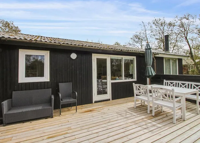 Nielsine - 1-5km From The Sea By Interhome